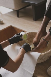Manicure & Pedicure
